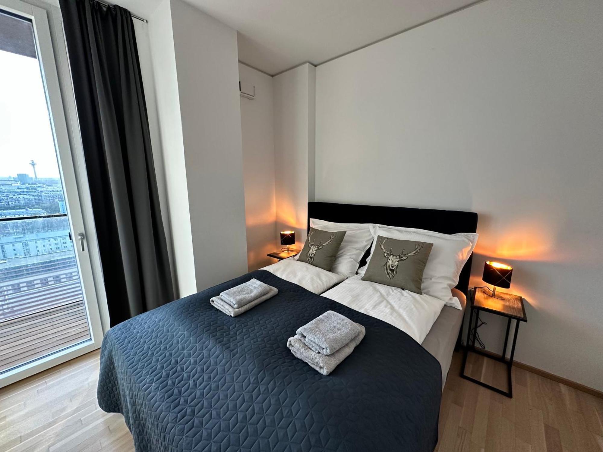 Panorama Sky Apartment I Rooftop Pool I Metro Station Vienna Exterior photo